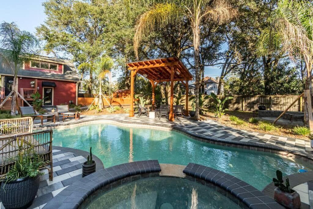 Unique Studio W Pool Spa & Gardens Near Downtown 傑克遜維爾 外观 照片